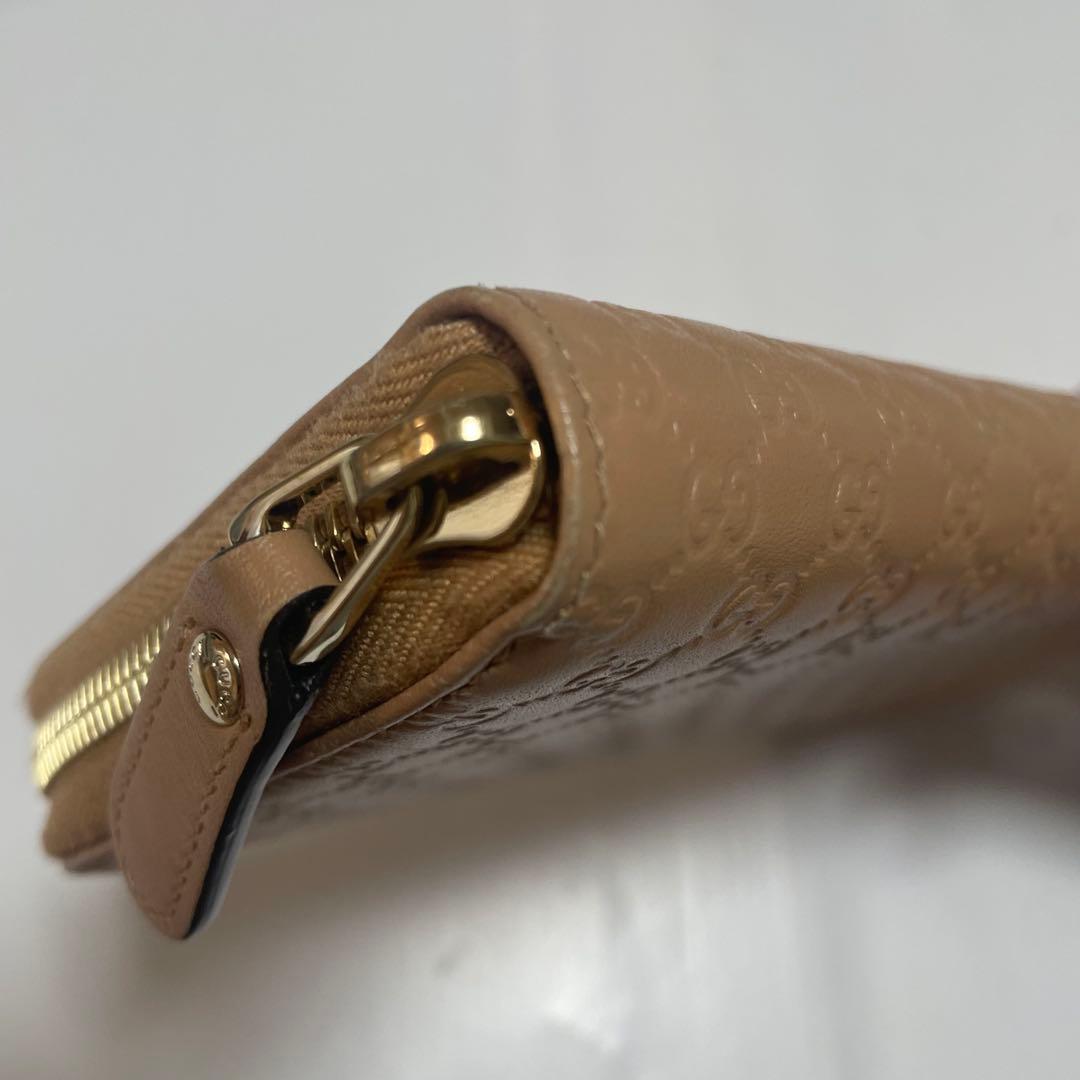 グッチ　長財布　ラウンドジップファスナー　ピンクベージュ　型押し　マイクロシマ