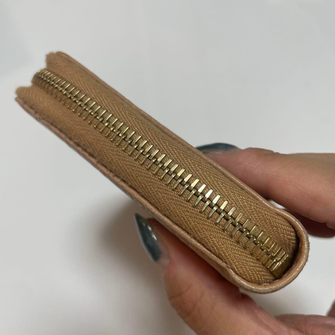 グッチ　長財布　ラウンドジップファスナー　ピンクベージュ　型押し　マイクロシマ