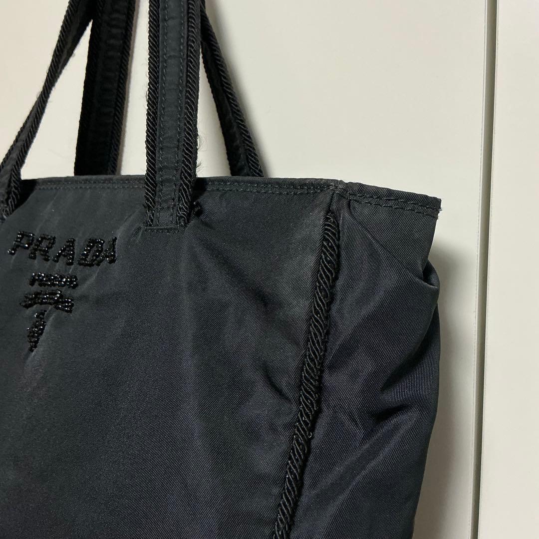 PRADA ナイロン ハンドバッグ 黒　ロゴビーズ刺繍