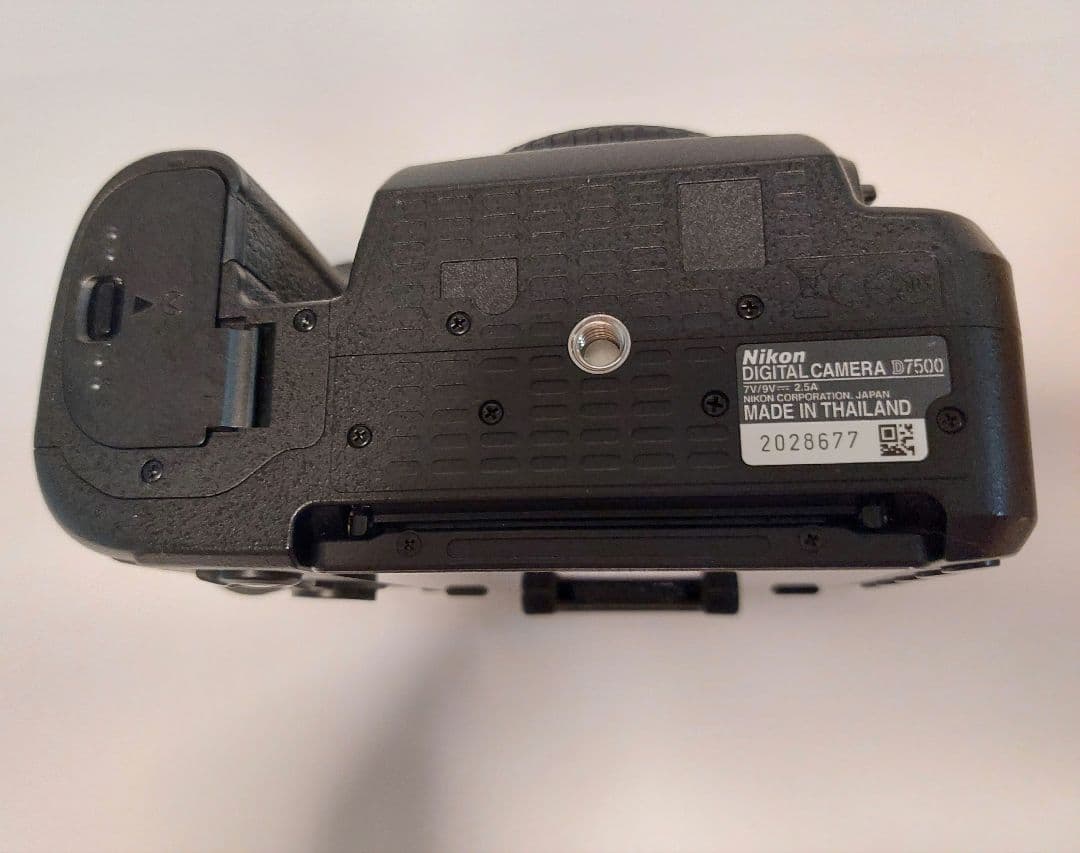 【美品】Nikon D7500 18-140VR レンズキット