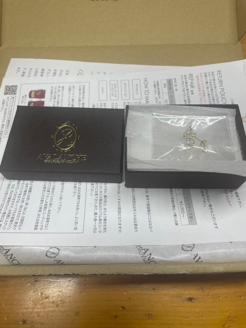 未使用AVALANCHE アバランチ14Kイエローゴールド　スタッズピアス9mm