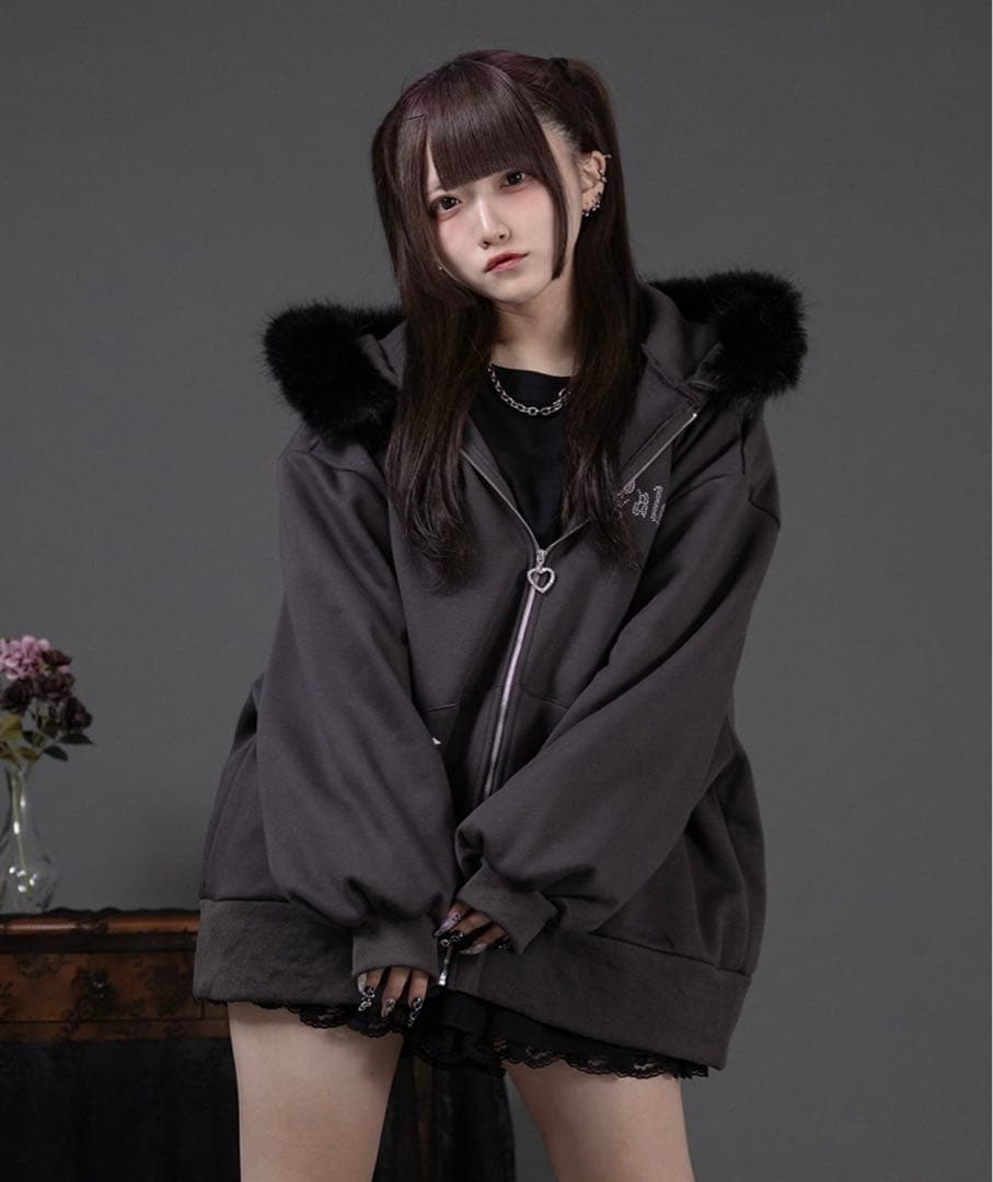 Pal elfy パルエルフィー ファー付きロゴパーカー