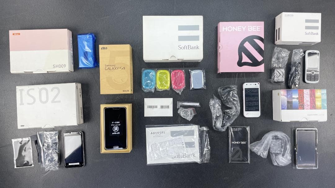 ジャンク品 美品 スマホ ガラケー みまもりGPS 等 12台 元箱付 セット