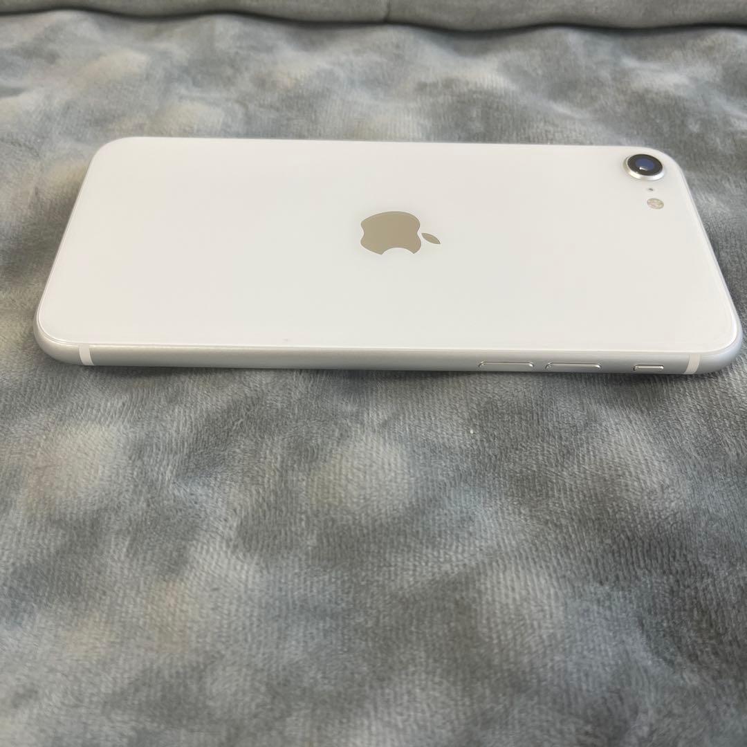 iPhoneSE (第2世代) ホワイト SIMフリー バッテリー最大容量83%
