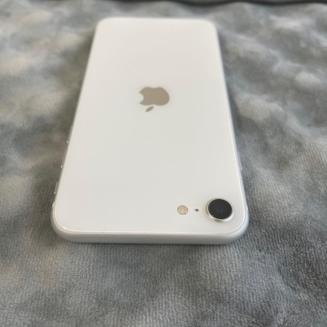 iPhoneSE (第2世代) ホワイト SIMフリー バッテリー最大容量83%