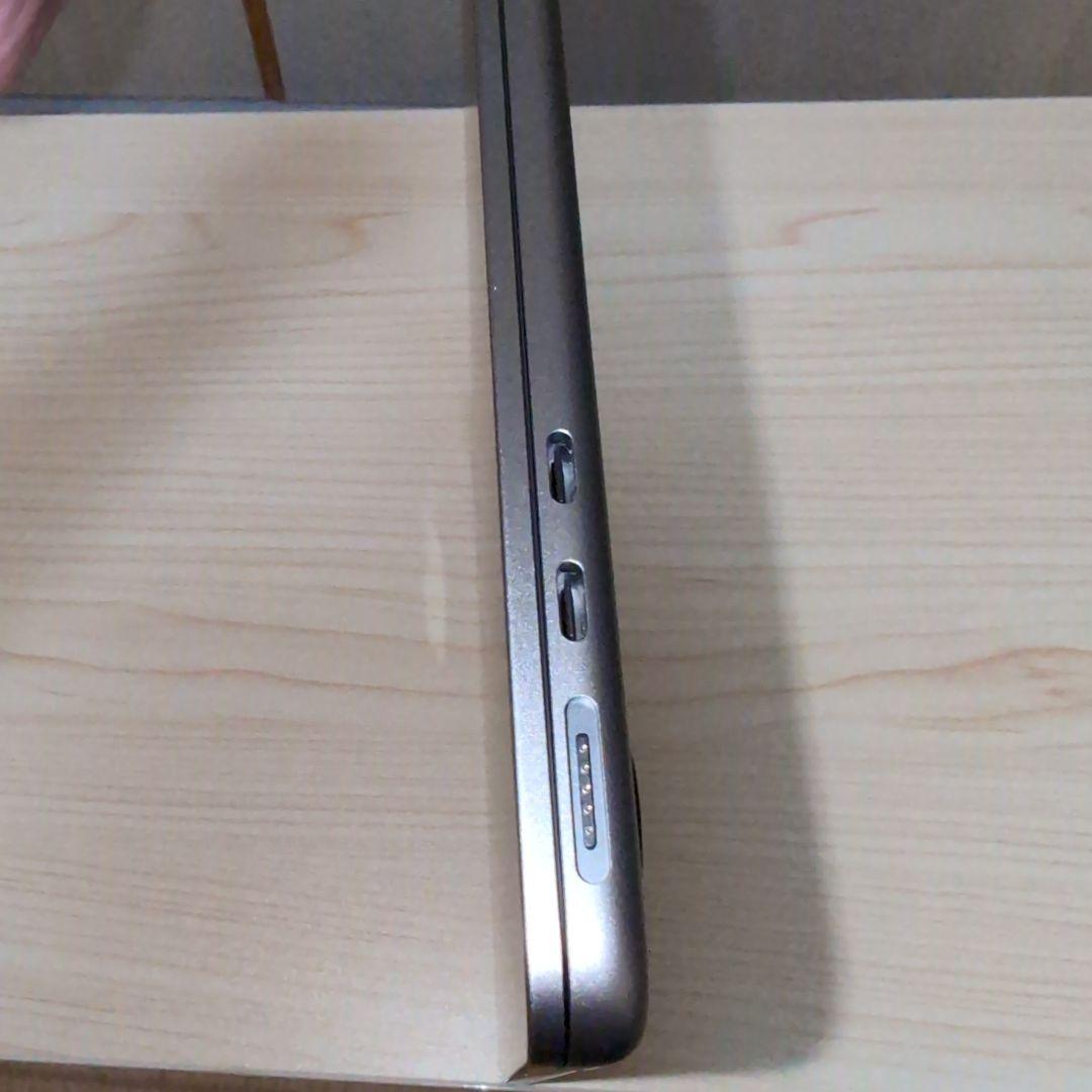 Apple MacBook Air M2 2022 本体　スペースグレイ