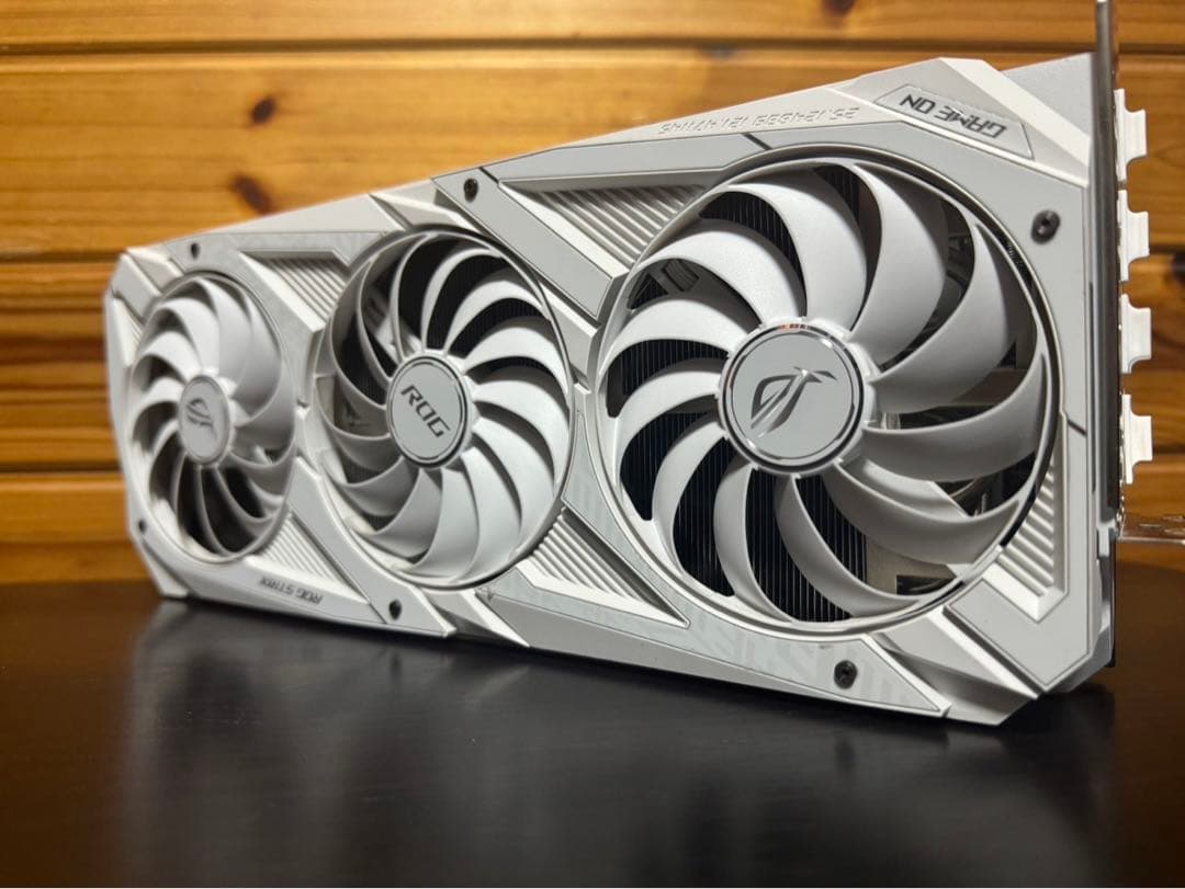 グラフィックボード・グラボ・ビデオカード ASUS ROG STRIX GeForce RTX 3070 8GB