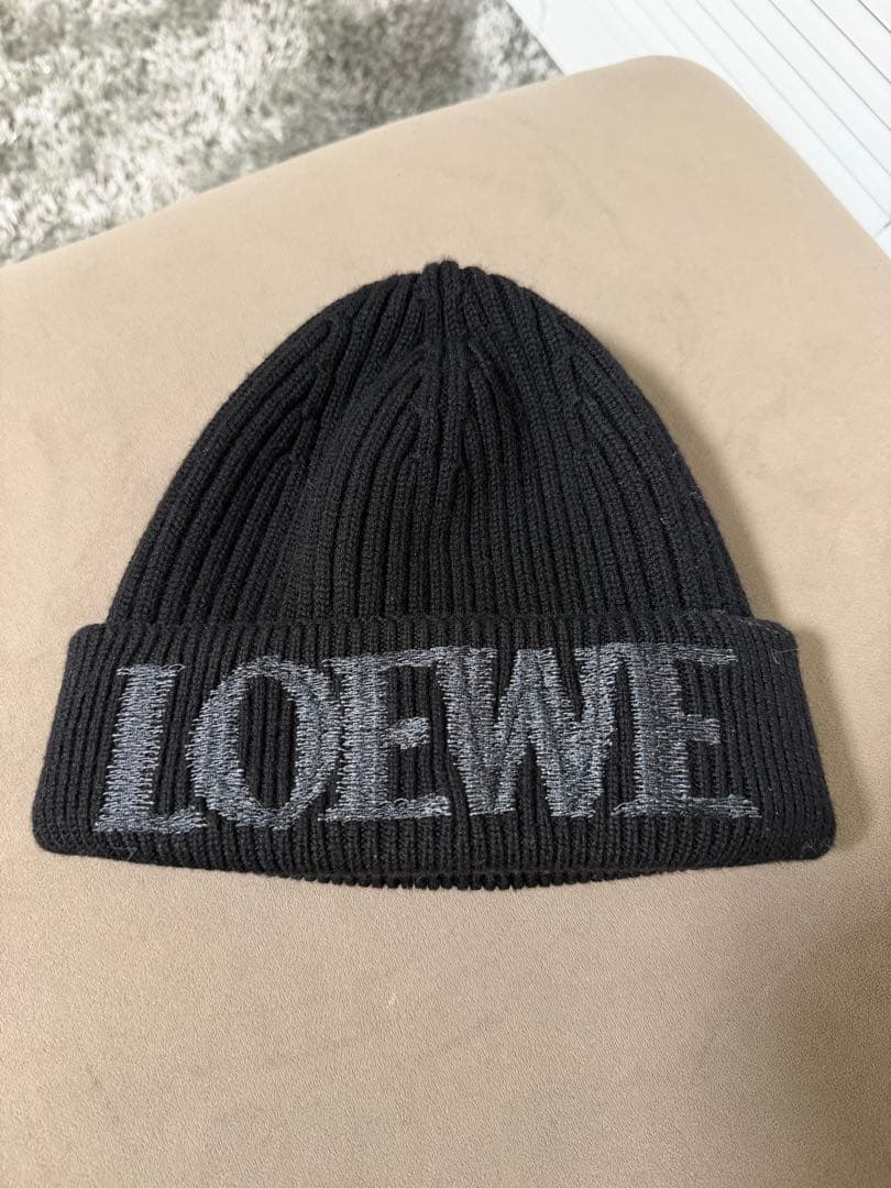 LOEWE ブラック ビーニー