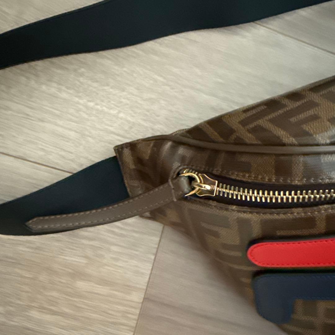 nana　FENDI ROMA ボディバッグ　フェンディ フィラ