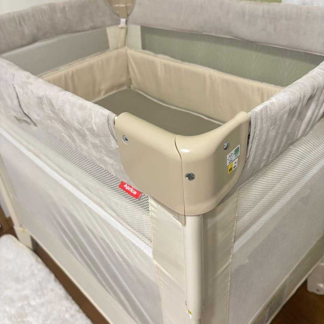 ＊美品＊アップリカ　ココネルエアープラス　AB ベビーベッド