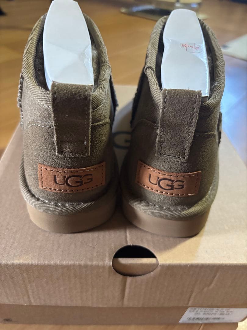 UGG クラシックウルトラミニ　アンティロープ　23cm