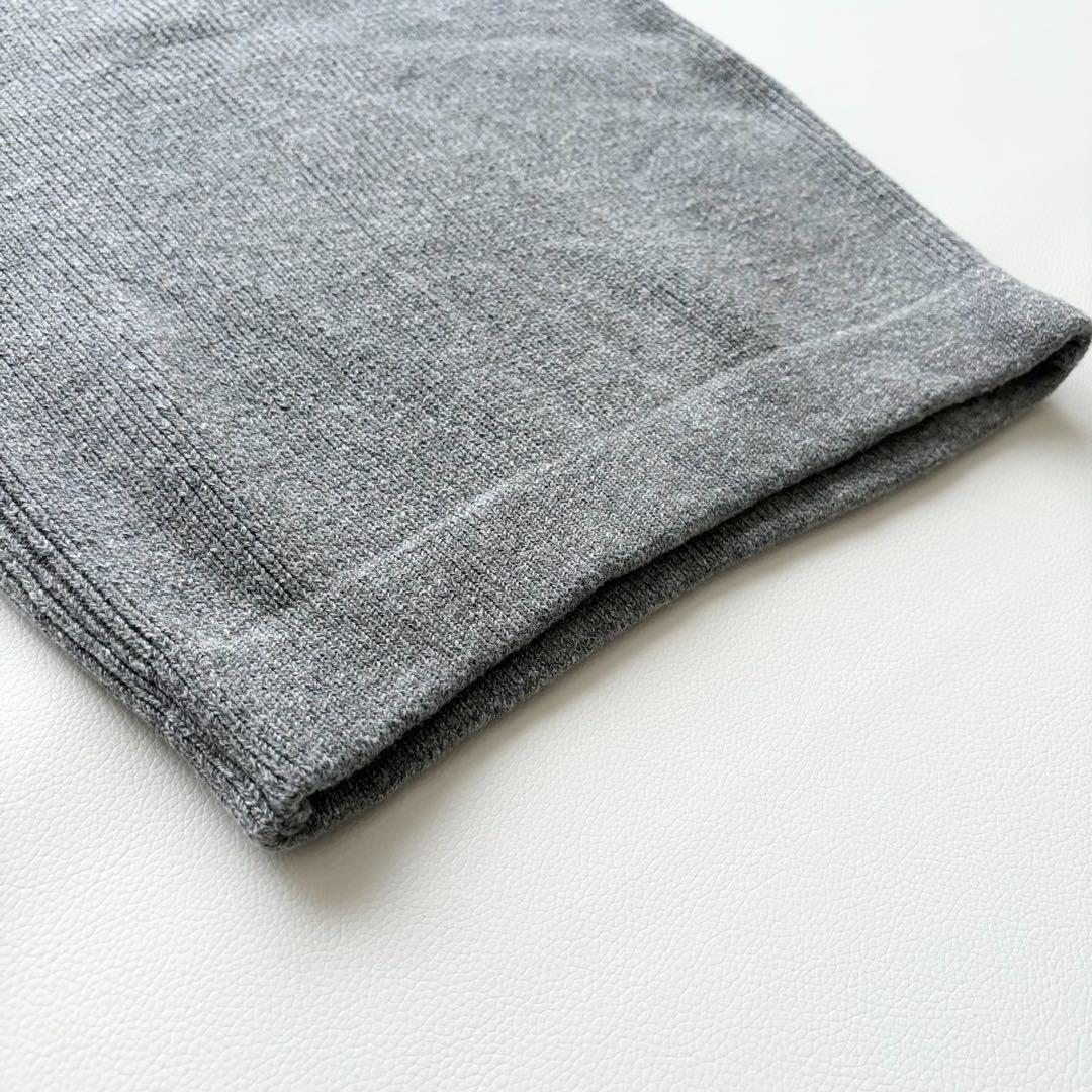 近年モデル✨45R チルデンニットソーのベスト R刺繍 グレー　美品