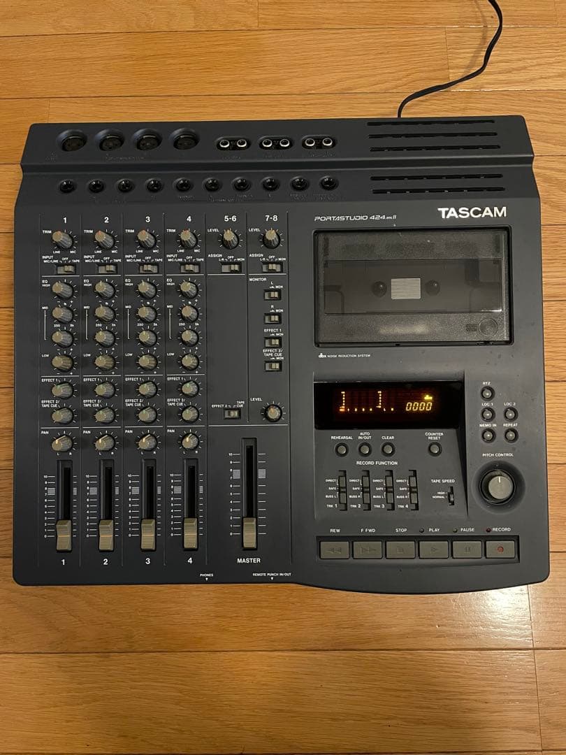 TASCAM 424 MKIII マルチトラックレコーダー
