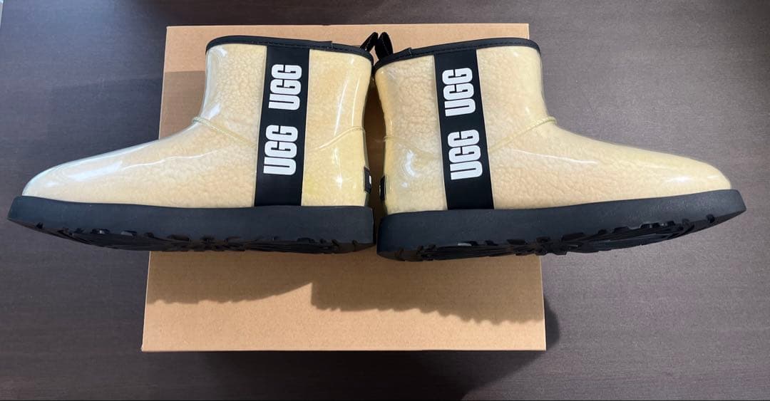 未使用　UGG ブーツ　CLASSIC CLEAR MINI 防水　24cm