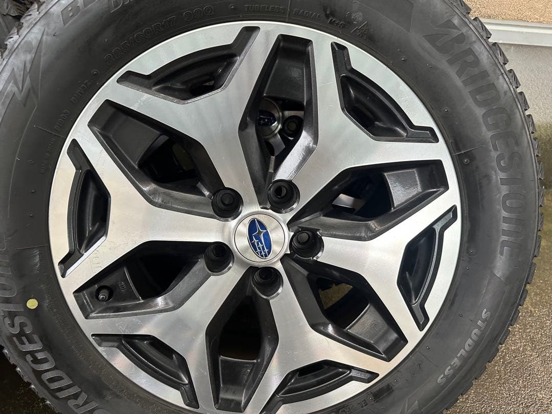 ブリヂストン225/60R17スタッドレスアルミホイールセット