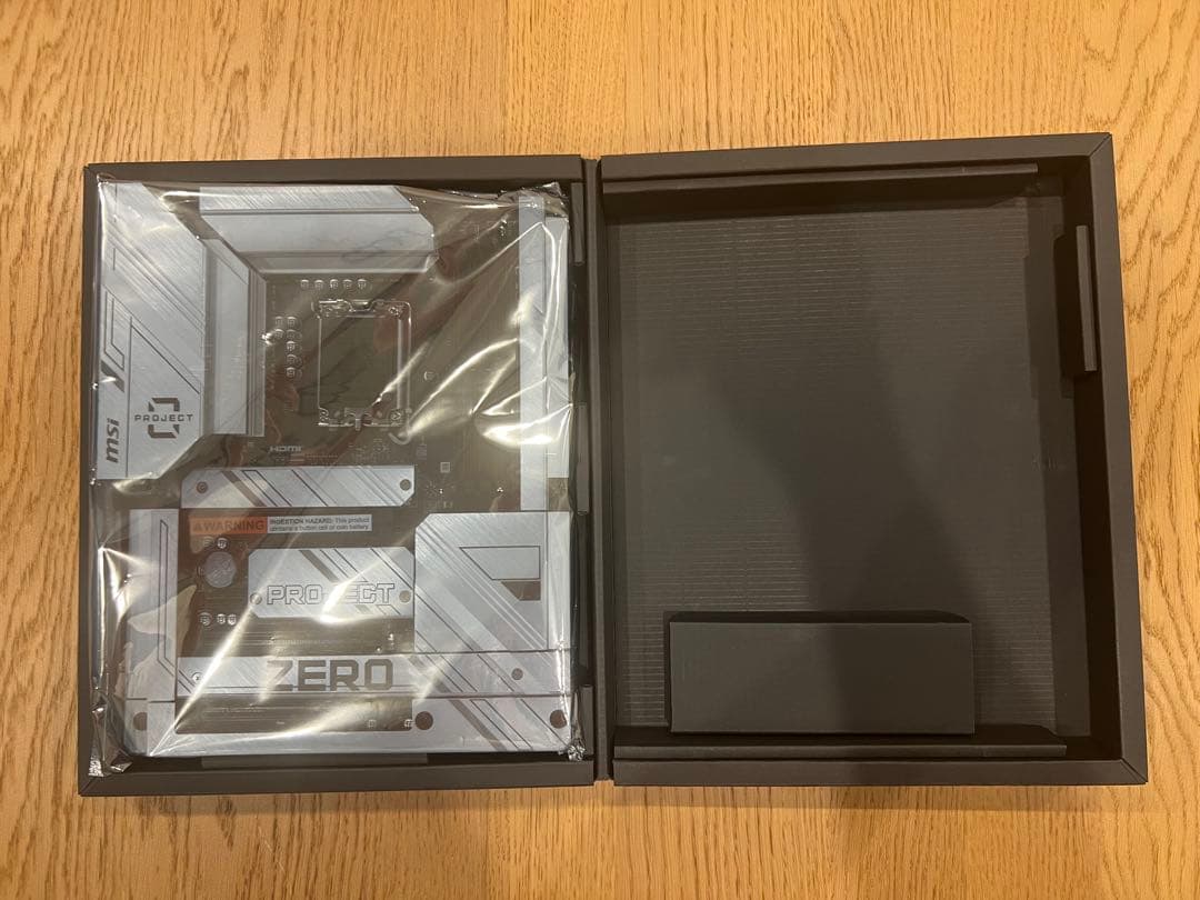 MSI Z790 PROJECT ZERO マザーボード