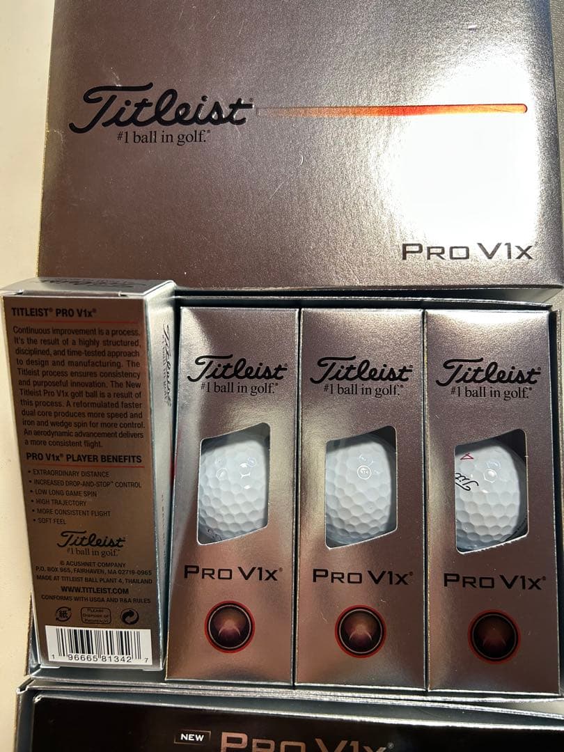 25年モデル　タイトリスト プロPRO V1X ホワイト　2ダース　新品未使用