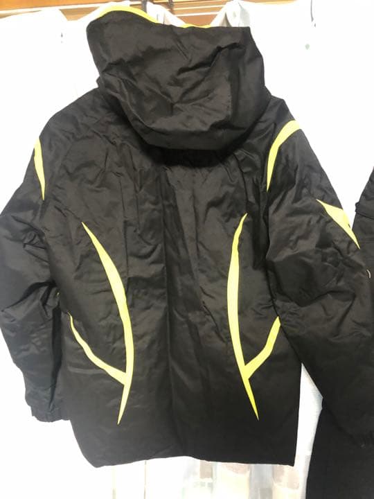 エレッセ　ellesse スキーウェア　上下セット　Ｌサイズ