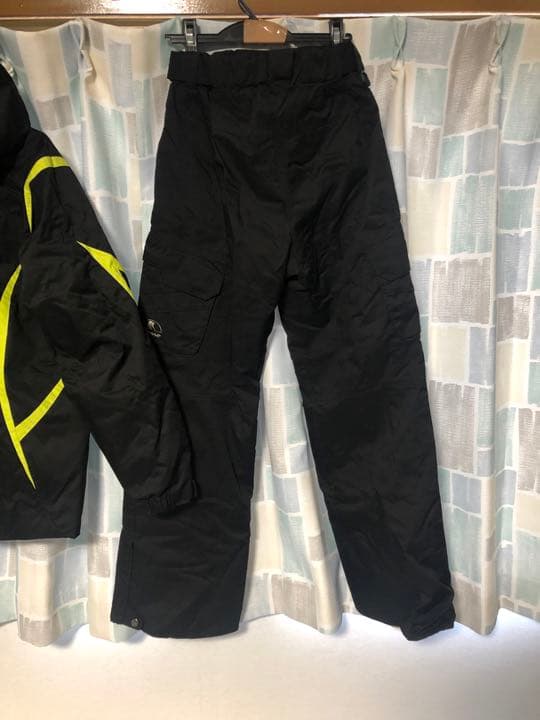 エレッセ　ellesse スキーウェア　上下セット　Ｌサイズ