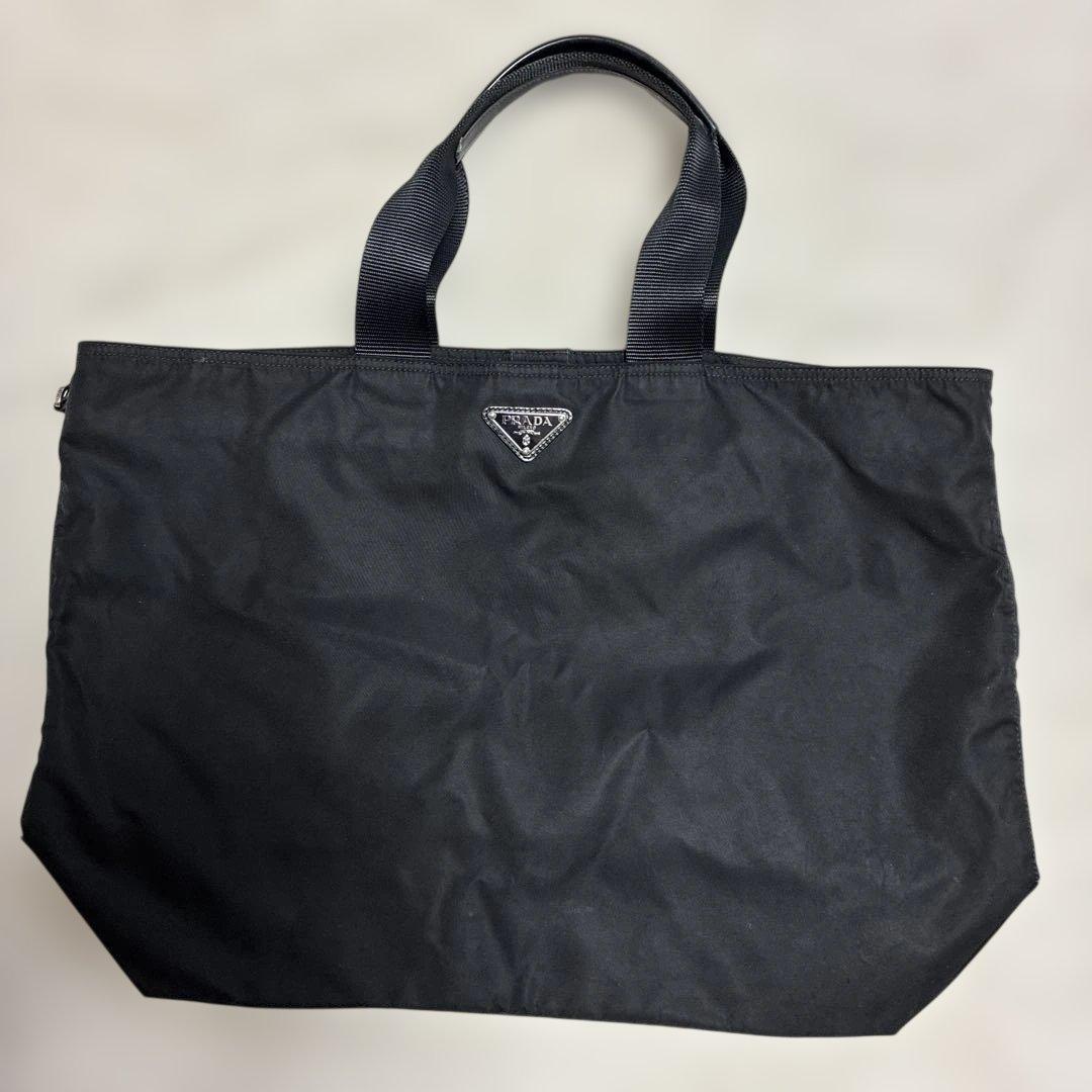 プラダ　トートバッグ　黒