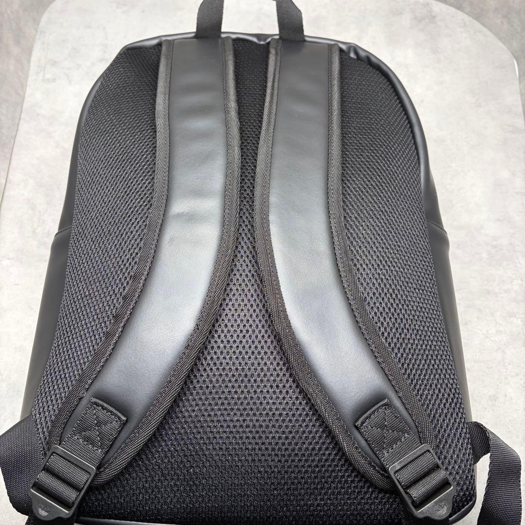adidas Originals レザー調 バックパック 黒 トレフォイル