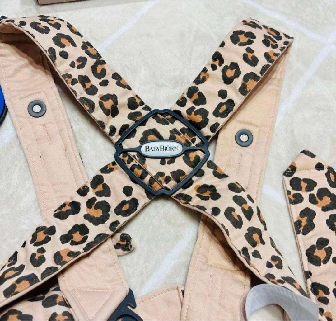 BABYBJÖRN ベビーキャリア　MINI レオパード柄　抱っこ紐　ヒョウ柄