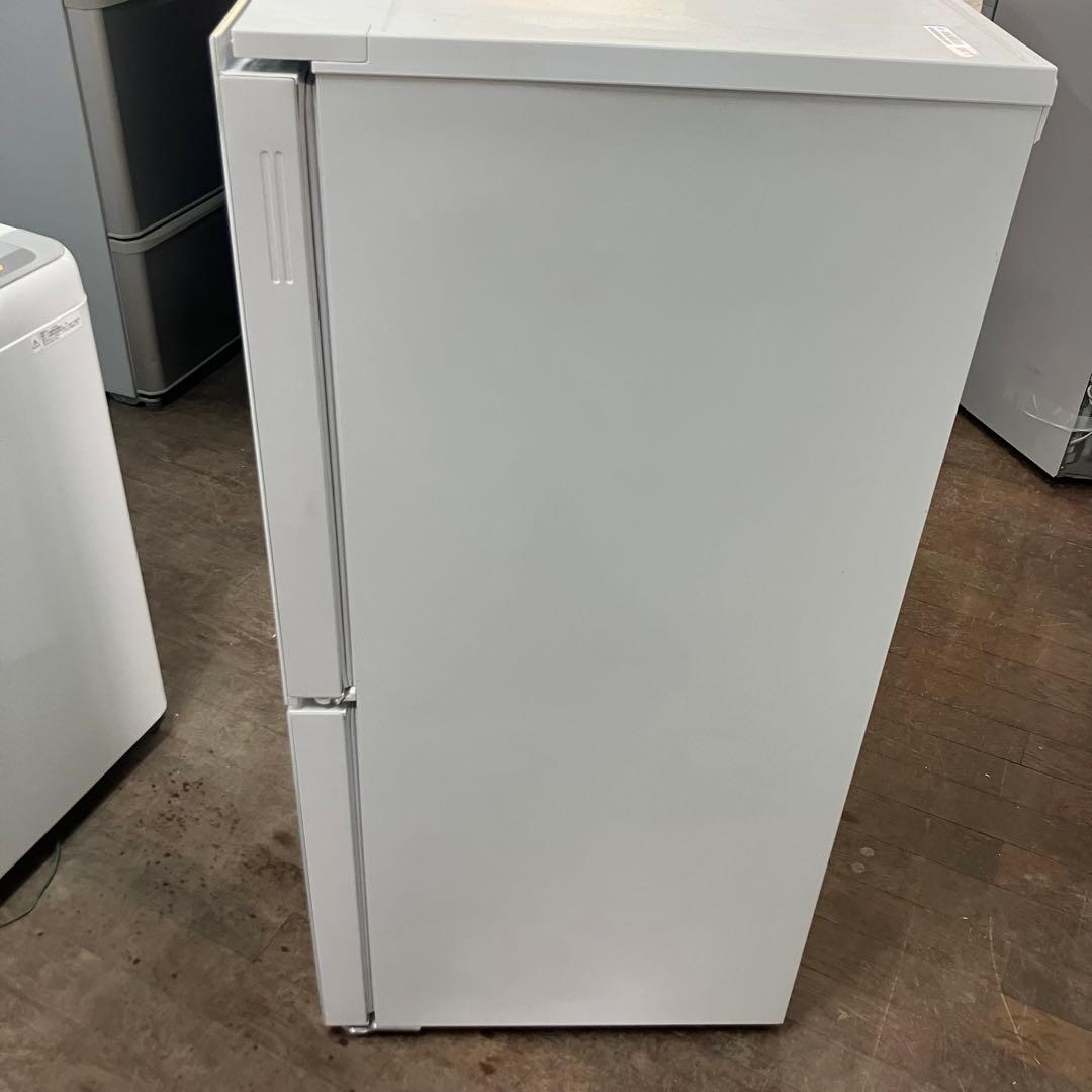 244 SHARP 最新モデル2021年製　ガラスパネル　2ドア冷蔵庫　152L