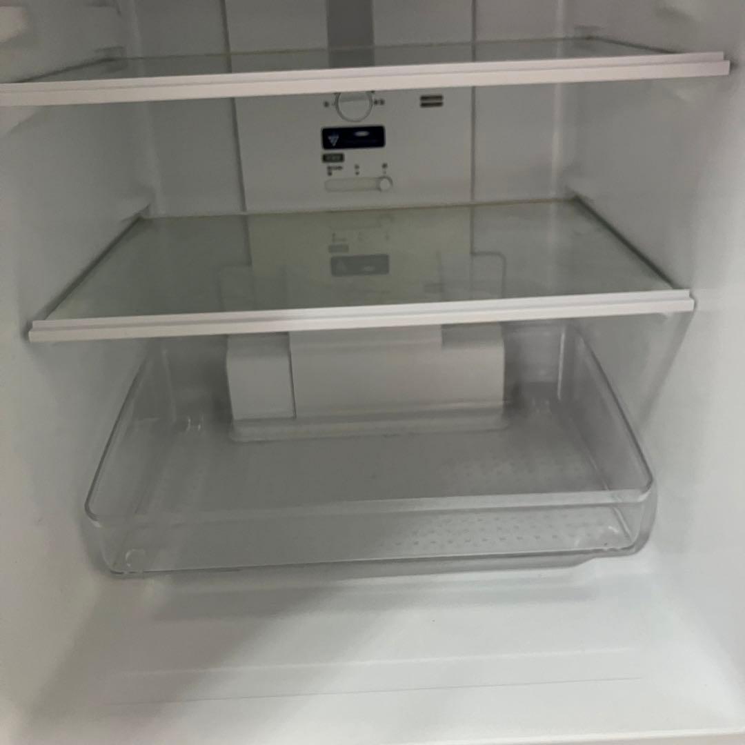 244 SHARP 最新モデル2021年製　ガラスパネル　2ドア冷蔵庫　152L