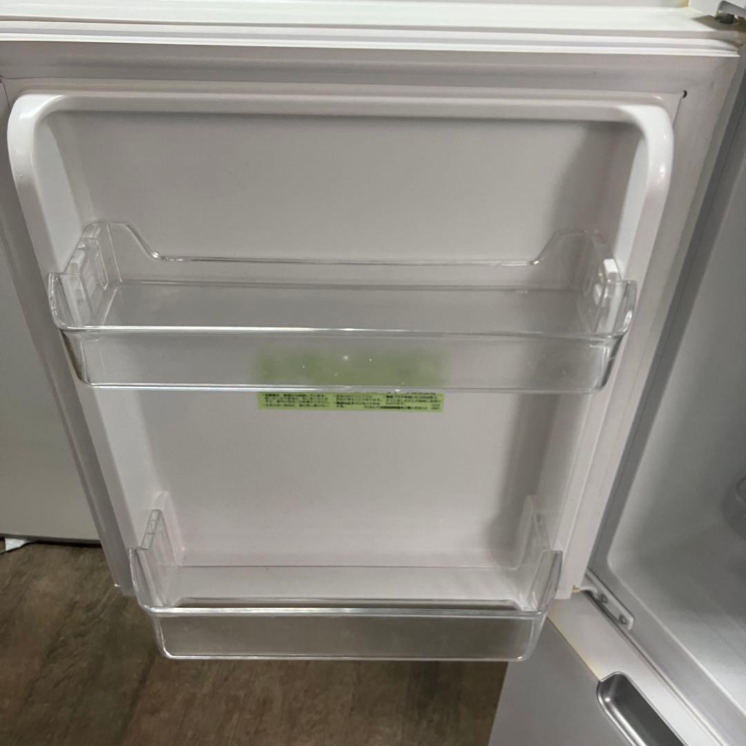 244 SHARP 最新モデル2021年製　ガラスパネル　2ドア冷蔵庫　152L