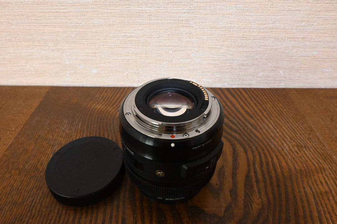 SIGMA 30mm F1.4 DC 単焦点レンズ　キャノンEFマウント
