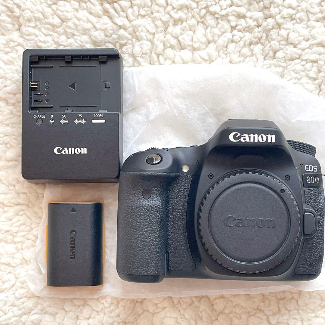美品 Canon デジタル一眼 EOS 80D ボディ 付属品