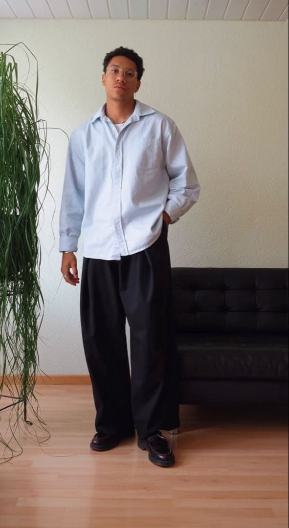 『完売品』ZARA ワイドレッグプリーツパンツ