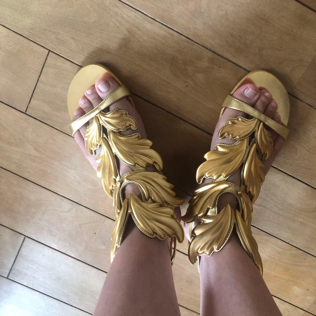 Giuseppe Zanotti ゴールドサンダル36定価205000