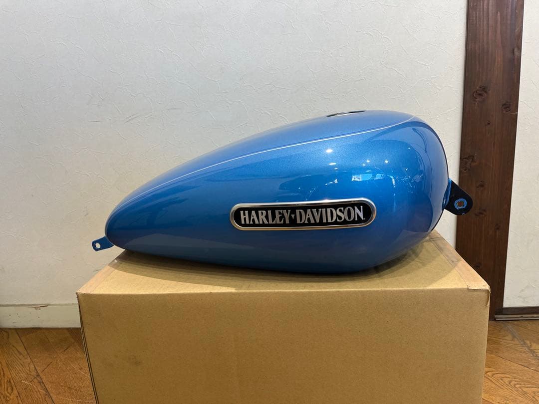HARLEY-DAVIDSON ガソリンタンク　スポーツスター