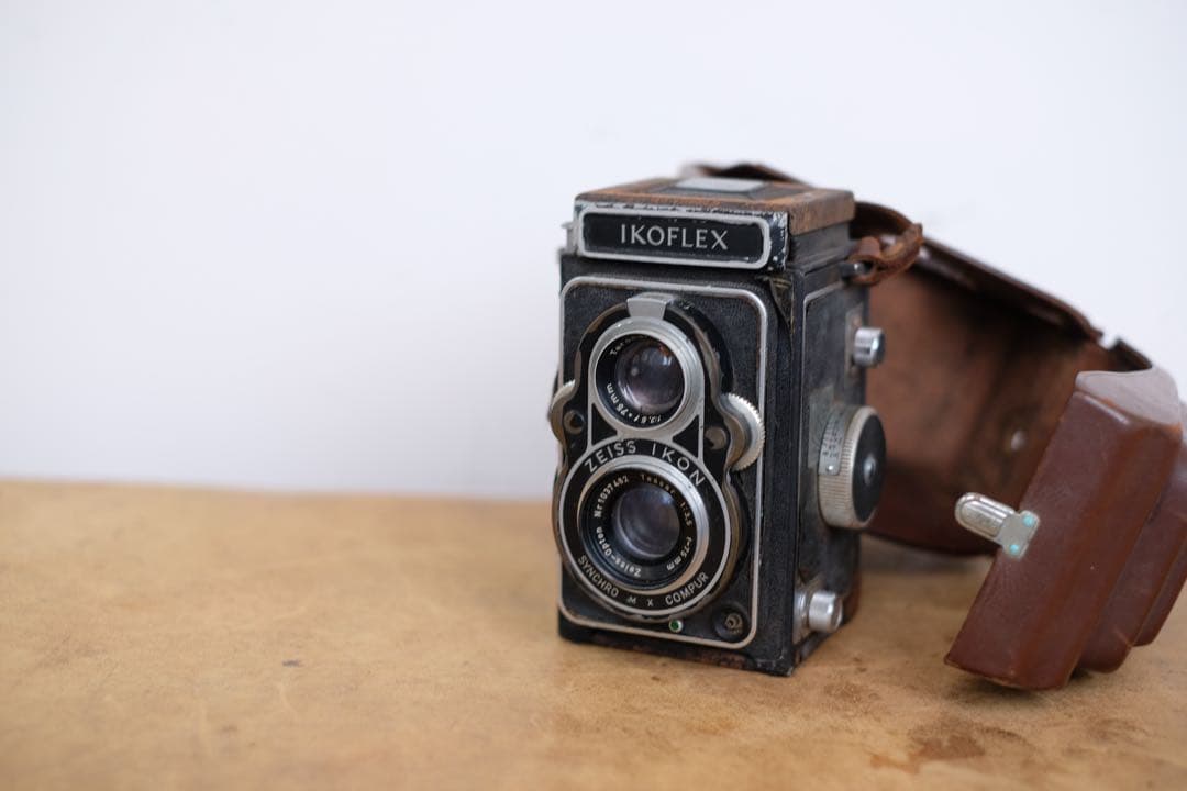 IKOFLEX 二眼レフカメラ レザーケース付き