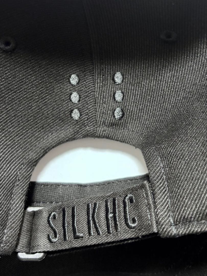 イクイノックス　キャップ　帽子　天皇賞　優勝記念　競馬　新品 JRA