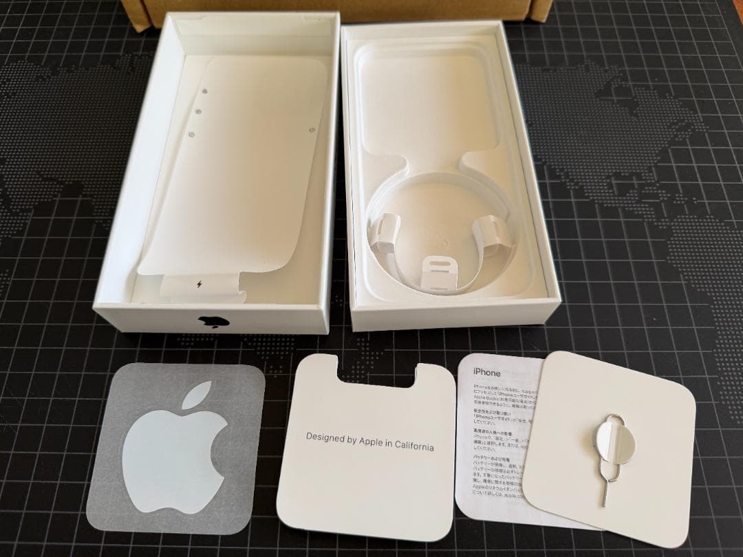 iPhone 13 mini ミッドナイト 256GB SIMフリー 中古