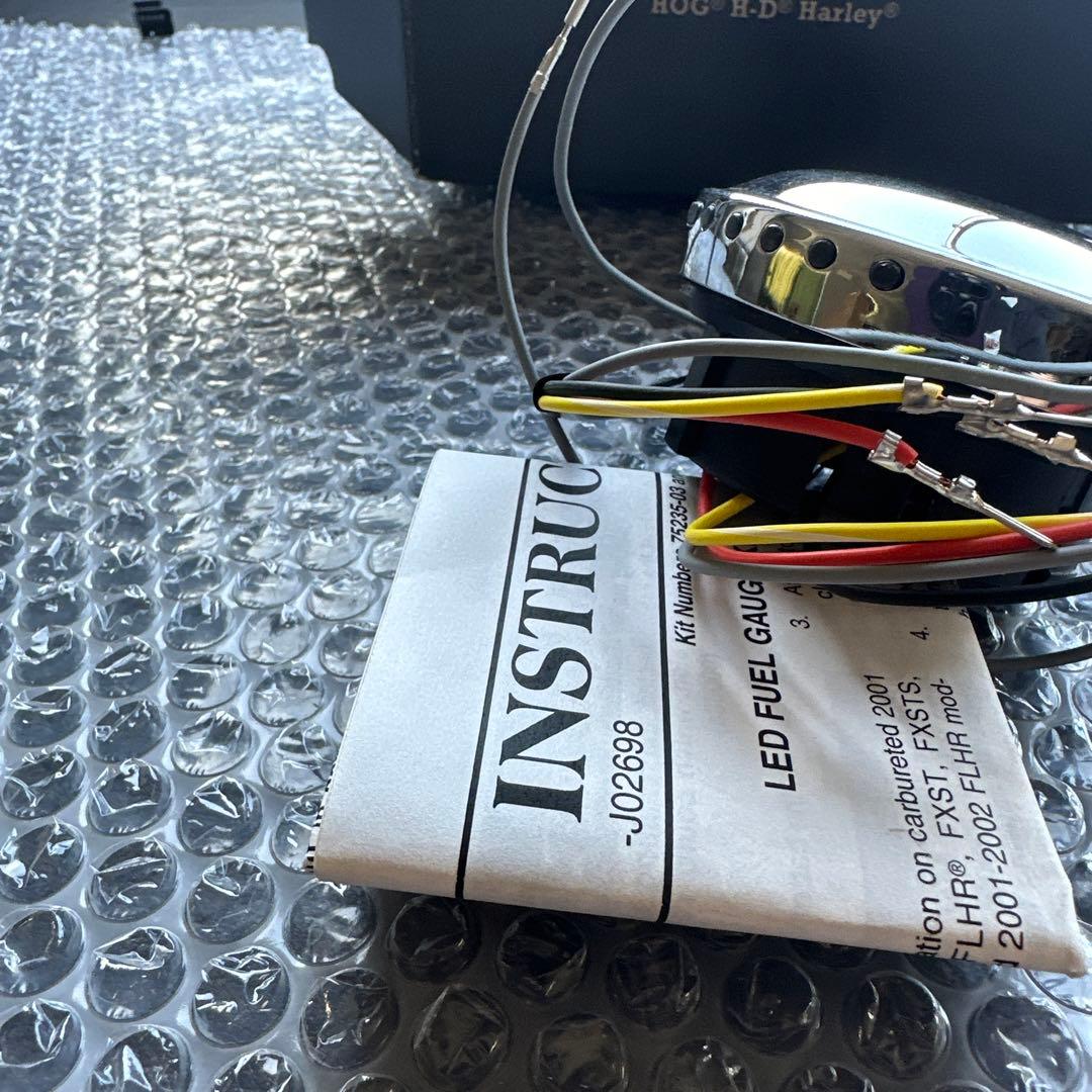 新品　ハーレー純正　LED フューエルレベルゲージ　ダイナ　ソフテイル