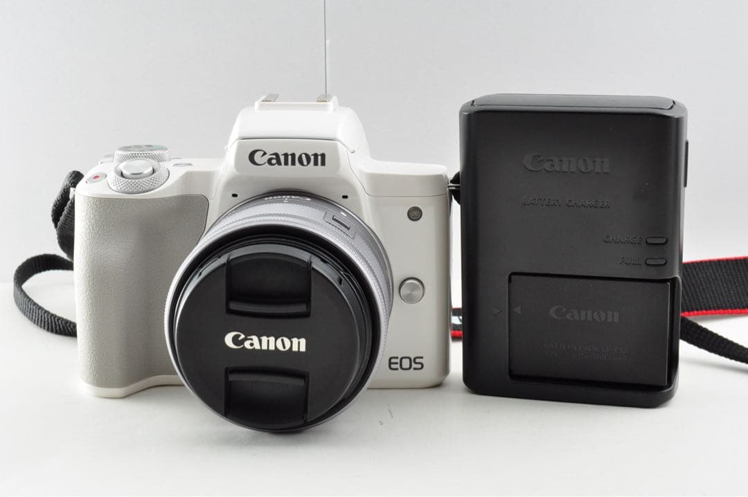 美品 Canon EOS Kiss M レンズキット 自撮りOK Wifi搭載