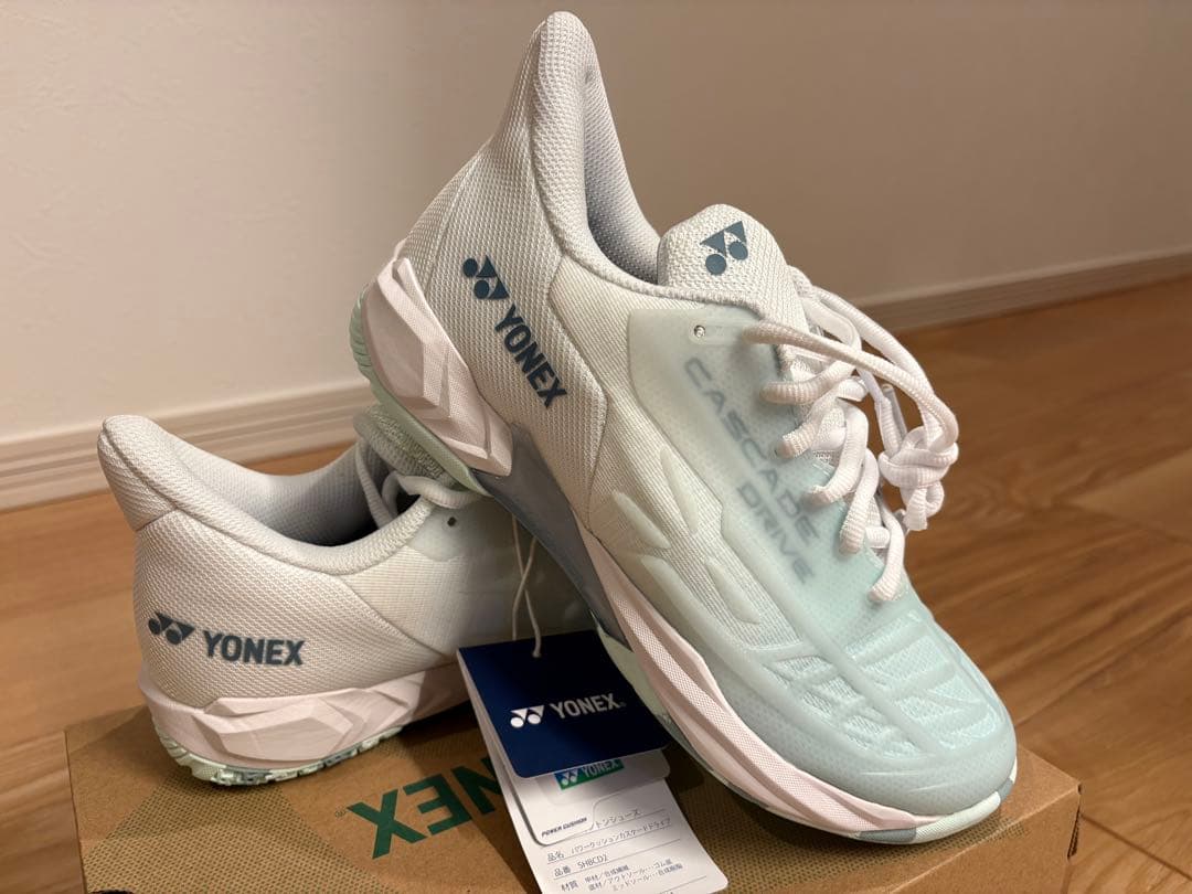 値引き可！●YONEX CASCADE DRIVE 23.5 ホワイト/グリーン