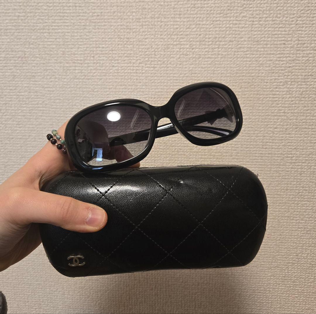 CHANEL ブラック サングラス リボン付き ケース付き
