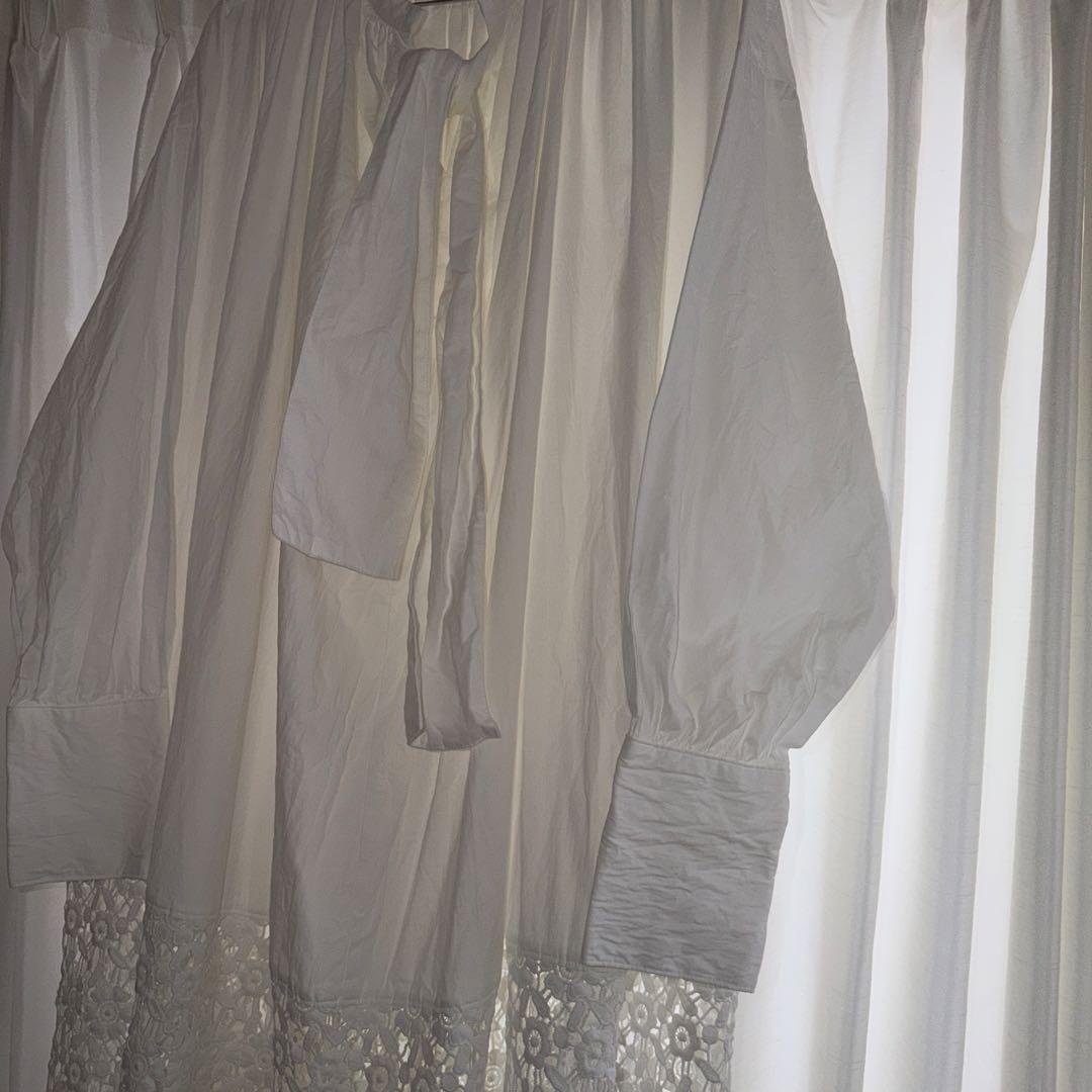 もり⭐︎foundrymews ホワイト レース裾 長袖カットソーワンピース