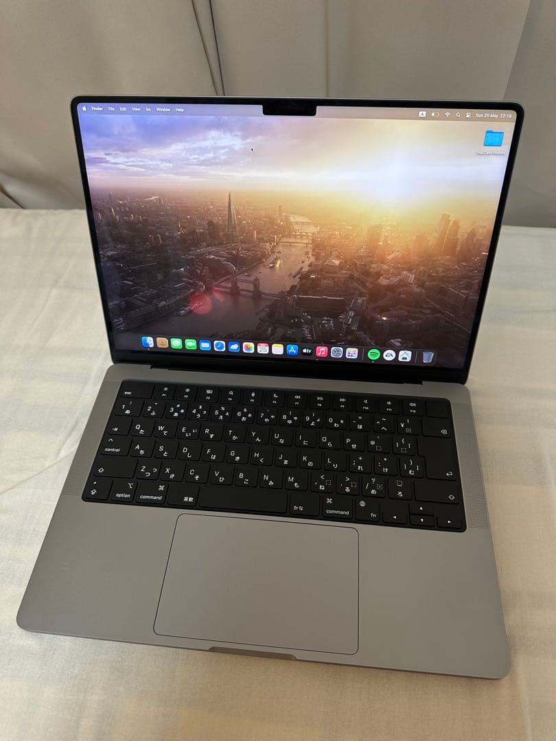 Apple MacBook Pro M3 14 インチ スペースグレイ