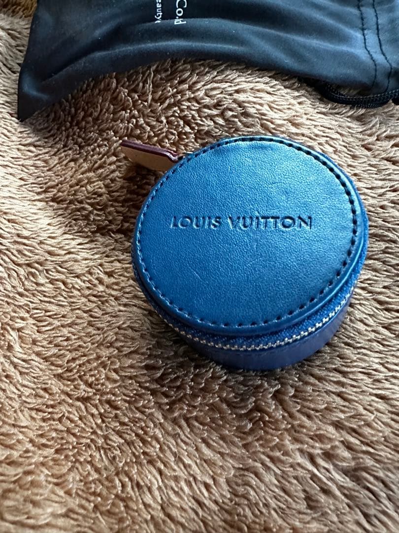 ルイヴィトン　ホライゾンイヤホン レッド×モノグラム