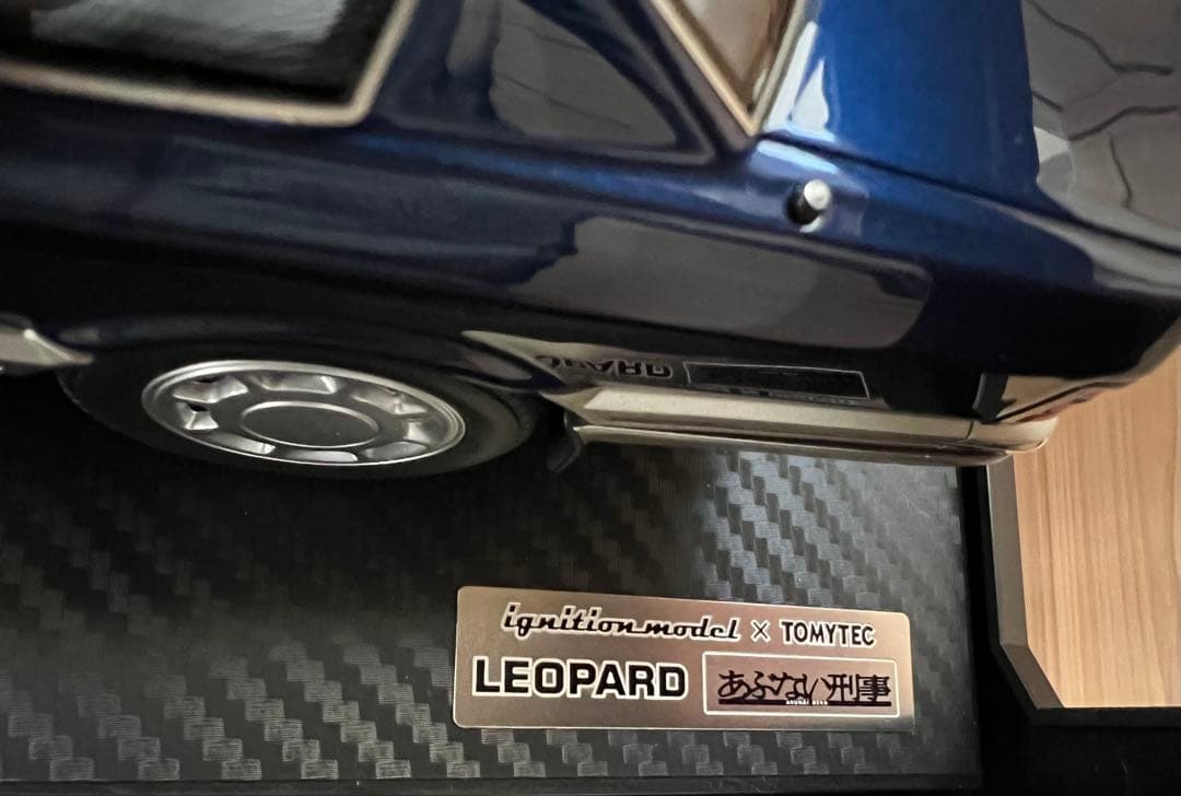 イグニションモデル✖️トミーテック 1/18 あぶない刑事 日産レパード 港3号