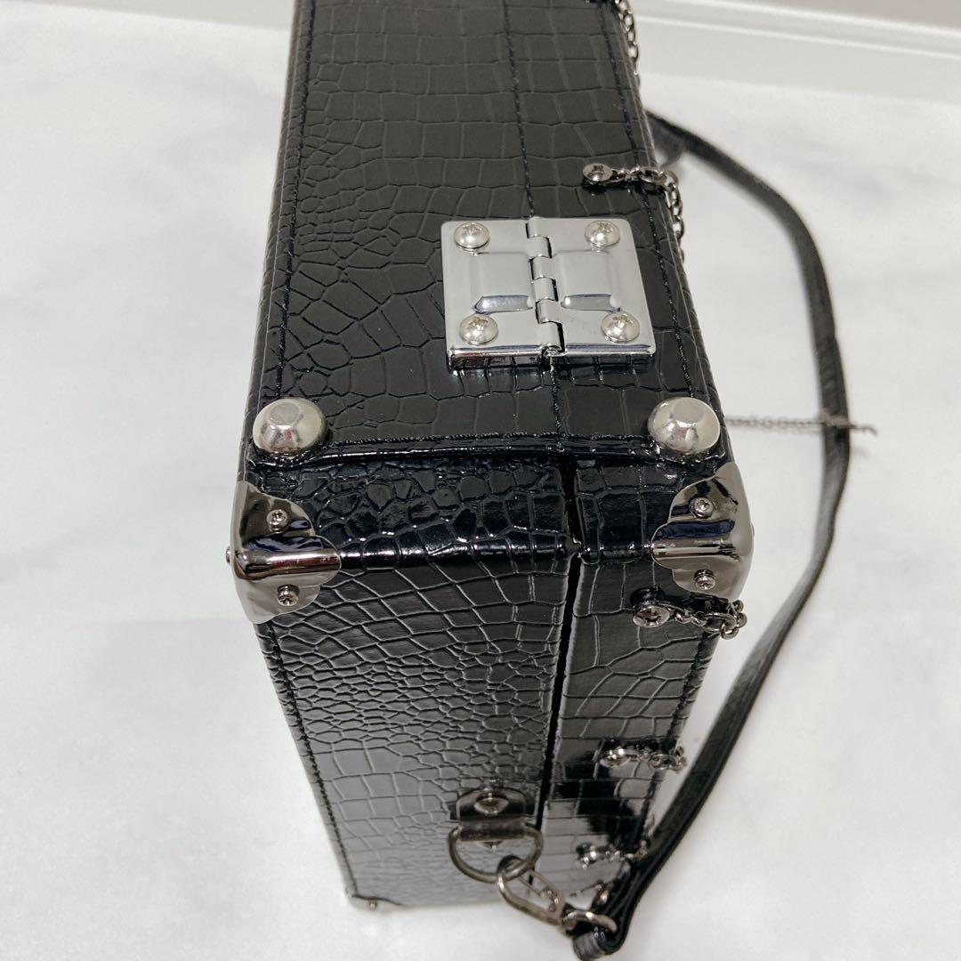 BPN 蜘蛛の巣　チェーン装飾　トランクバッグ　ゴシック系