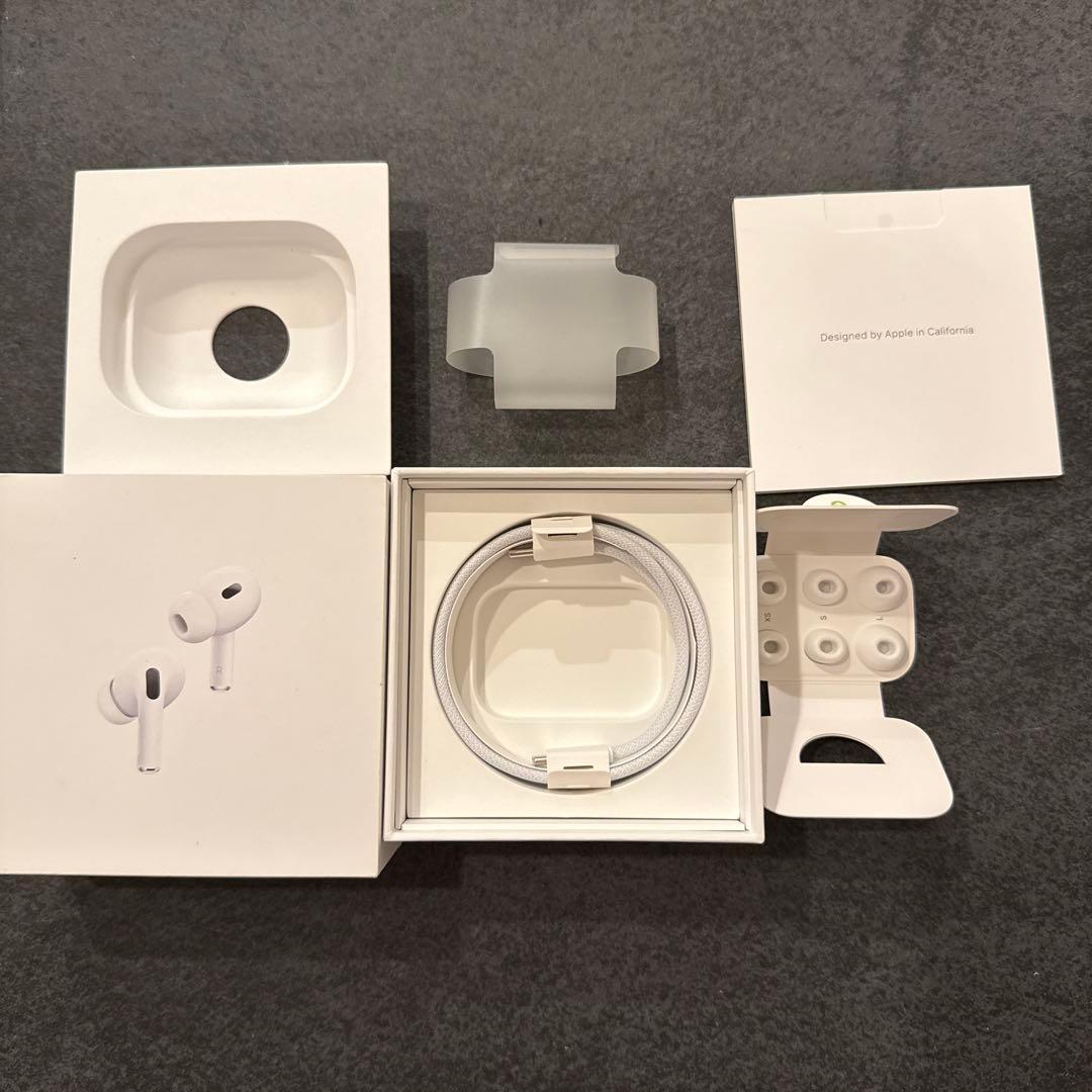 正規品　AirPods Pro 第二世代　本体 充電ケース　タイプC