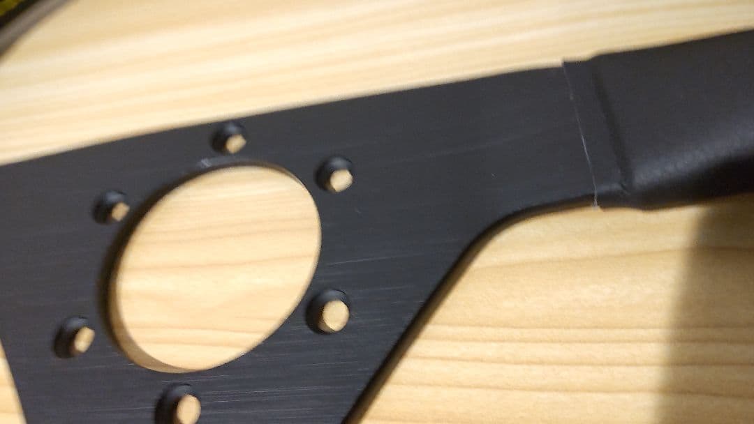 momo ステアリング V35 340mm 黒