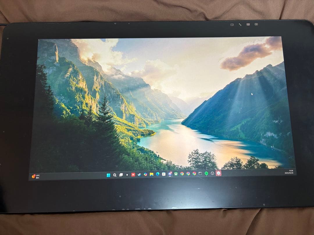 液タブ・ペンタブ Wacom Cintiq Pro 24 DTK-2420K + Flex Arm