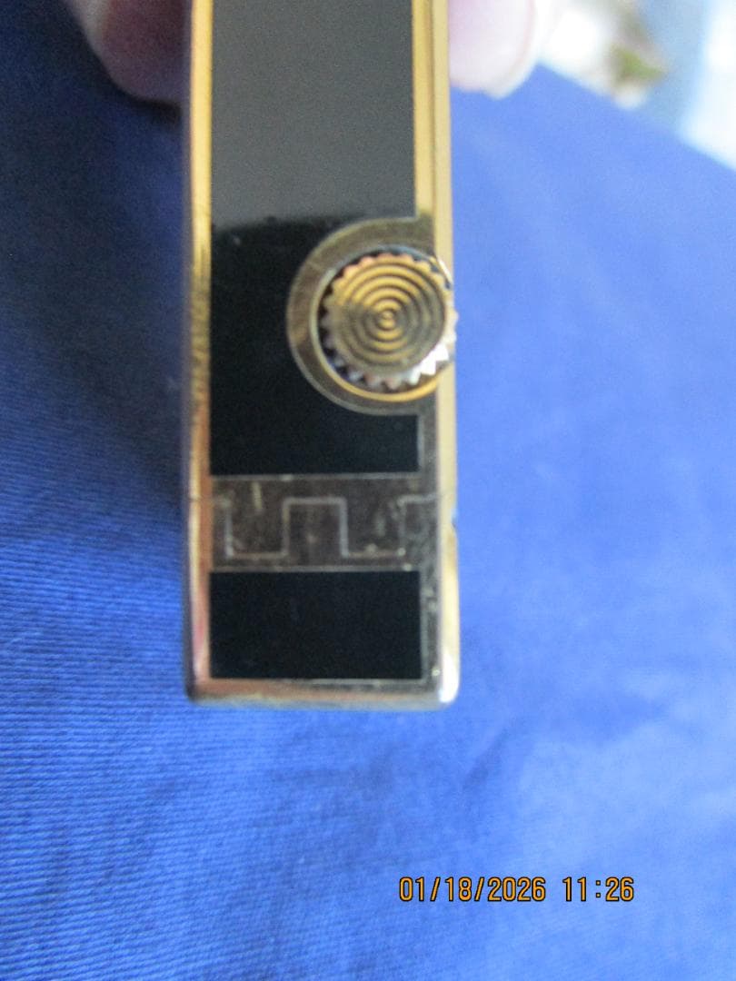 ダンヒル　ガスライター　箱・説明書あり　発火未確認　程度は良さそうです。